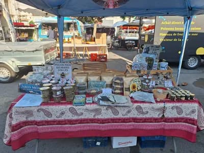 Marché St Denis d'oléron vente des productions des Jardins🍃🌸🌿