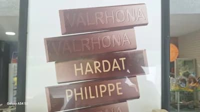 Les Caprices de Royan fêtent leur 1 an 🎉 Venez partager un moment gourmand !